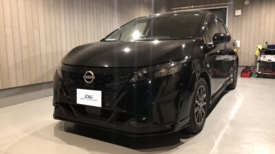 日産・ノート　フロントガラス修理