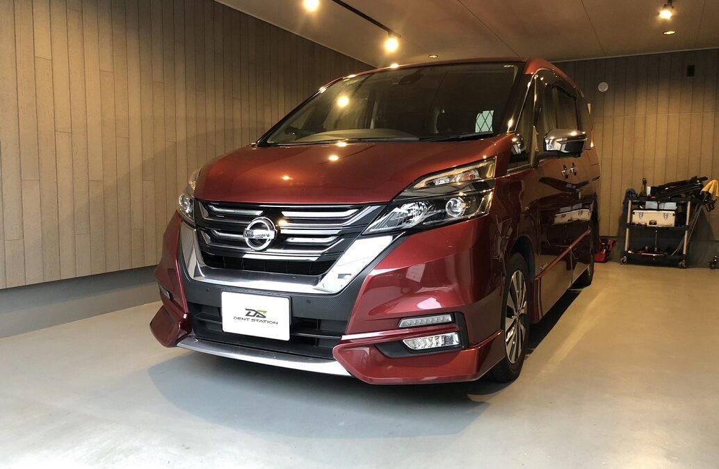 日産・セレナ　フロントガラス修理